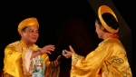Sử giàu, kịch nghèo