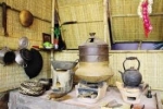 Nhà không có đàn bà