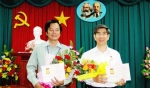 Trao Bằng Lao động sáng tạo cho 2 bác sĩ