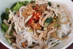 Bún bì và bánh tằm bì dân dã