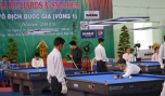 Các vận động viên tranh tài thể thức 3 băng.