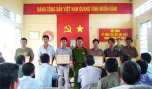 Khen thưởng 6 cá nhân có thành tích truy bắt tội phạm