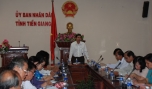 Xử lý nghiêm tình trạng khai thác cát trái phép và karaoke di động