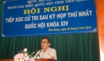 Ông Võ Văn Bình - Phó Bí thư Tỉnh ủy, Trưởng đoàn ĐBQH tỉnh Tiền Giang phát biểu tại buổi tiếp xúc cử tri.