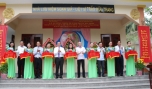 Ông Trần Thanh Đức, Phó Chủ tịch UBND tỉnh Tiền Giang cùng lãnh đạo Sở Văn hóa - Thể thao TP. Hồ Chí Minh và Nhà hát Trần Hữu Trang cắt băng thánh thành Nhà lưu niệm.
