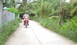 Đường bê tông Bà Gòn, dài 1,2 km, ấp Hiệp Ngãi ( kinh phí 400 triệu, Nhà nước 150 triệu, phần còn lại nhân dân đóng góp).