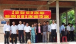 Trao “Mái ấm công đoàn” cho anh Lê Văn Hải, Chủ tịch Hội Nông dân xã Điềm Hy.