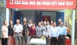 Ủy ban MTTQ TP. Mỹ Tho bàn giao nhà đại đoàn kết.