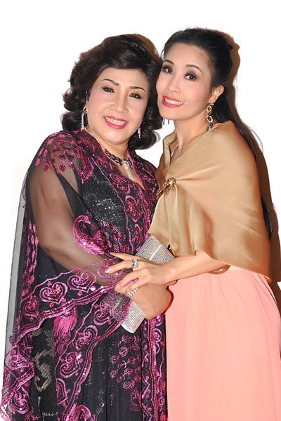 NSND Lệ Thủy đóng cải lương hài của Kiều Oanh
