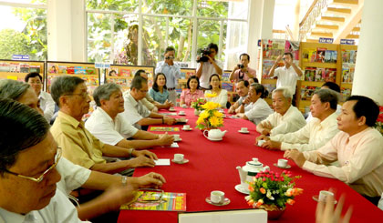 Khai mạc Hội Báo Xuân năm 2013.