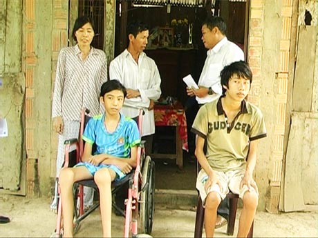 Một gia đình có 2 người con bị bệnh hiểm nghèo