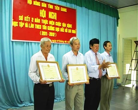 103.000 hội viên nông dân thực hiện tốt phần việc đăng ký làm theo Bác