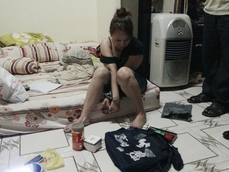 Bắt quả tang 2 đối tượng buôn bán ma túy