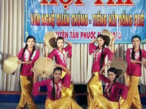 Hội thi "Tiếng hát đồng quê" năm 2013
