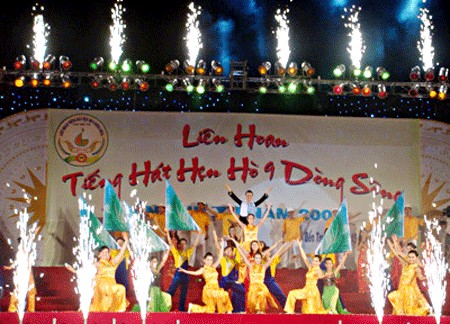 Liên hoan  Liên hoan "Tiếng hát hẹn hò 9 dòng sông".