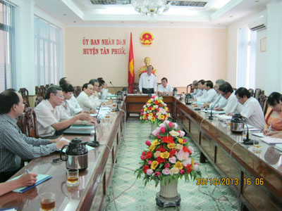 Quang cảnh buổi làm việc.