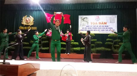 Hoạt cảnh về thời kỳ chiến tranh.