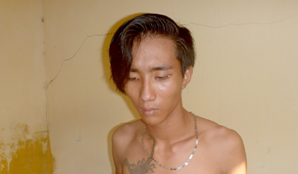 Đối tượng Phan Hoàng Trí tại công an xã Phước Thạnh, TP Mỹ Tho.