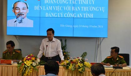 Bí thư Tỉnh ủy Trần Thế Ngọc phát biểu tại buổi làm việc.