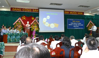 PGS-TS-BS Tạ Văn Trầm trình bày kỹ thuật Nghiên cứu điều trị hen dựa trên thế lâm sàng