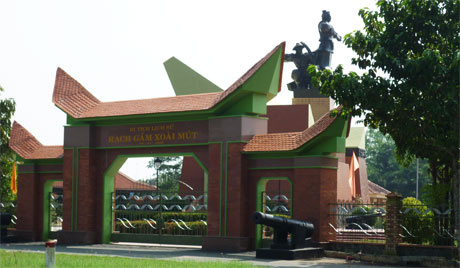 Khu di tích Rạch Gầm - Xoài Mút.