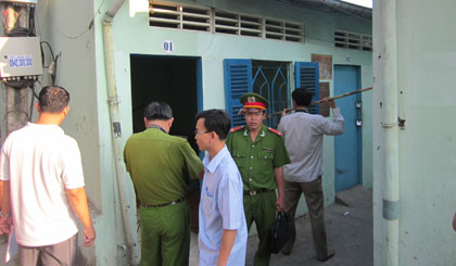 Cơ quan công an đang khám nghiệm hiện trường.