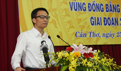 Phó Thủ tướng Vũ Đức Đam dự và chỉ đạo Hội nghị. Ảnh: VGP/Đình Nam 