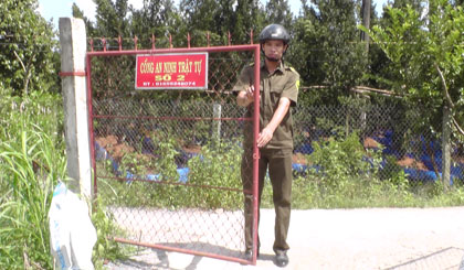 Nhiều tội phạm đã bị bắt nhờ có cổng rào an ninh trật tự.