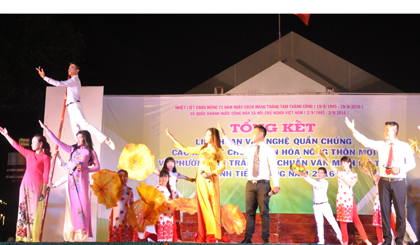 Tiết mục ca múa “Lương Hòa Lạc sức sống mới” đoạt giải A. Ảnh: NGỌC LỆ