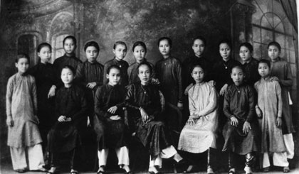 Gánh Đồng Nữ Ban.