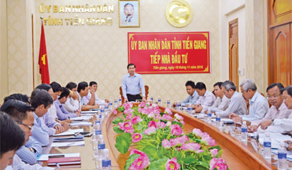  Trong năm, UBND tỉnh tổ chức nhiều hội nghị phát triển kinh tế. Ảnh: Thái Thiện