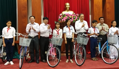 Phát động Tháng hành động vì trẻ em năm 2017