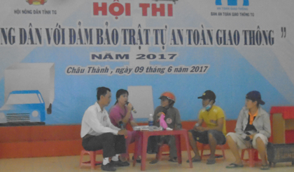 Tiểu phẩm Phê phán tệ nạn “đinh tặc”.