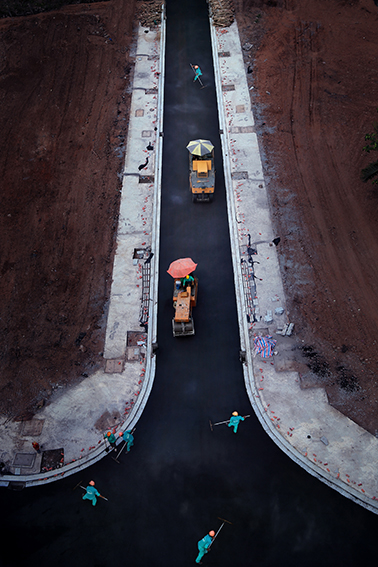 Tác phẩm ” Đường mới” đạt giải Nhất của Bùi Gia Phú.