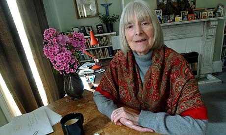 Nhà văn Eva Ibbotson.