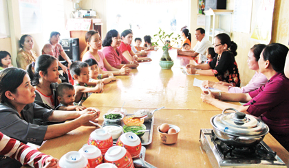 Một buổi sinh hoạt CLB tại khu phố 3.