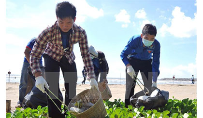 Ngày hội thanh niên tình nguyện vì môi trường tại TP. Hồ Chí Minh. Ảnh: TTXVN