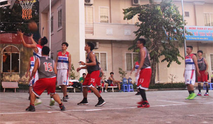 Các hoạt động tại Trung tâm TDTT TP. Mỹ Tho. Ảnh: Ngọc Trung