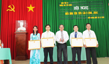 4 cá nhân được nhận Bằng khen của UBND tỉnh.