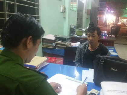 Đối tượng Cao Hữu Lộc bị cơ quan công an bắt giữ.