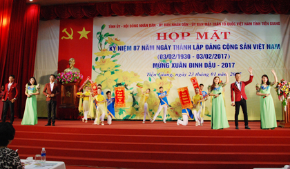 Văn nghệ mừng Đảng mừng xuân 2017.