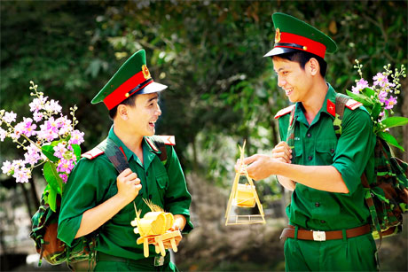 “Quà cho bạn gái”. Ảnh: Ngô Viết Ngọc